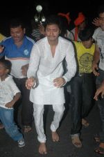 Shreyas Talpade brings ganpati home in Mumbai on 1st Sept 2011 (51).JPG